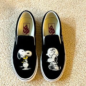 Black Canvas Vans/Peanuts Collaboration "Best Friends"